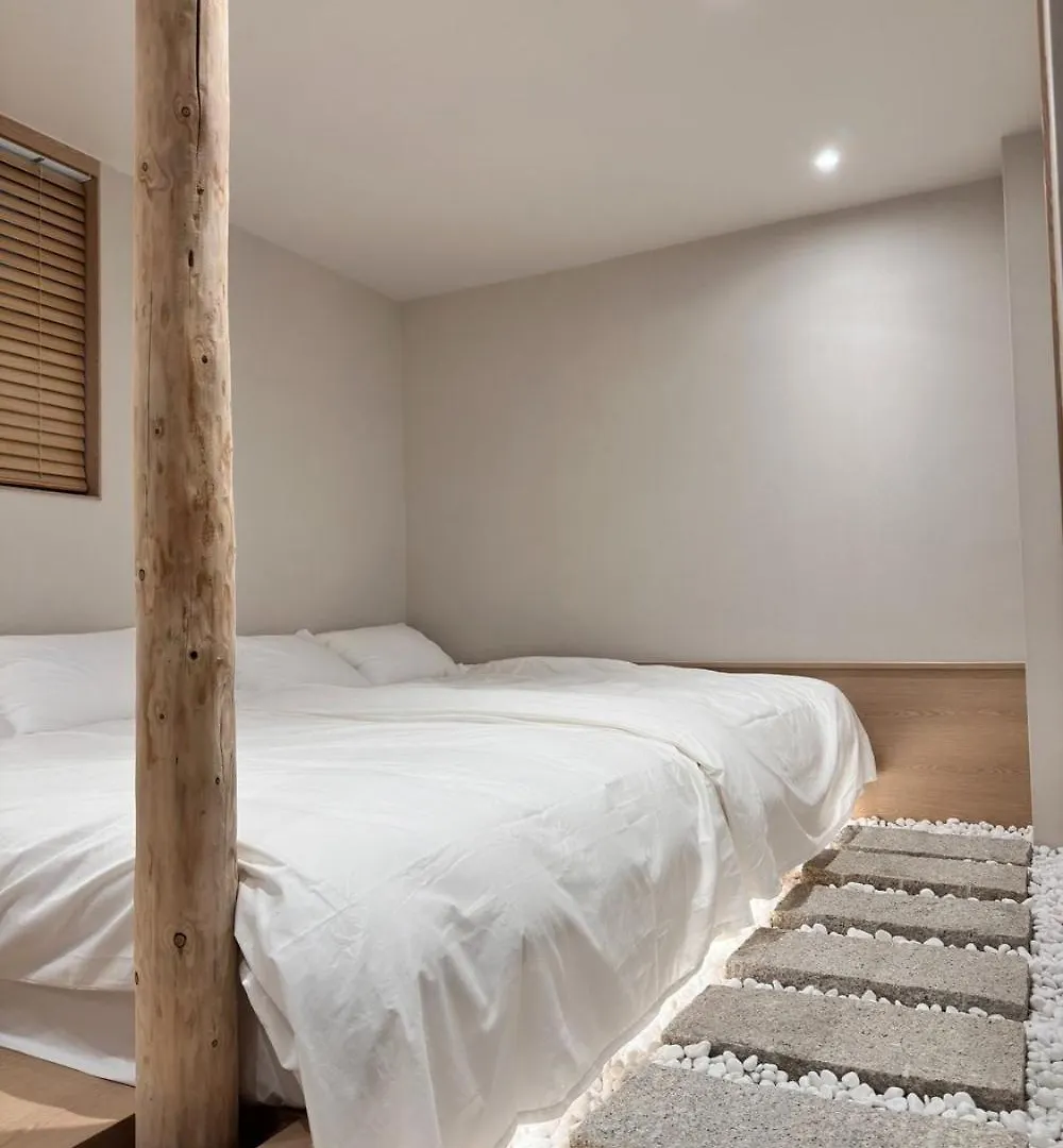 Affittacamere Hotel Whalero Gimpo Airport Seul Corea del Sud